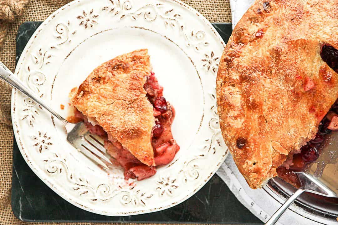 Apple Cranberry Pie with Pecans, Cinnamon and Cardamom